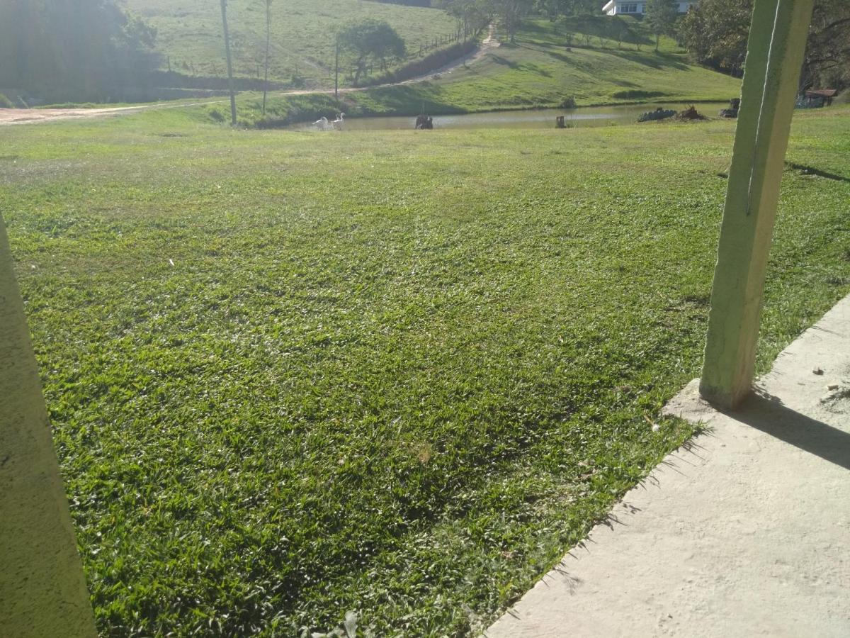 Celeiro azul Guararema Exterior foto